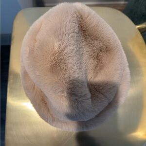 Zara Soft Faux Fur Bucket Hat